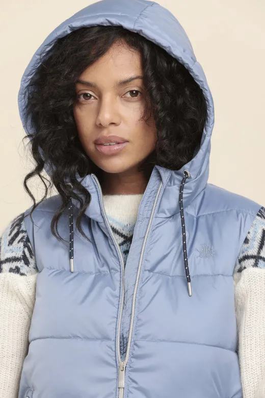 Mat de Misaine Sleeveless Jacket in Blue Denim